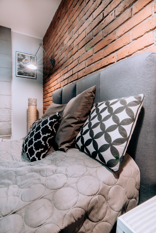 Duży zagłówek łóżka